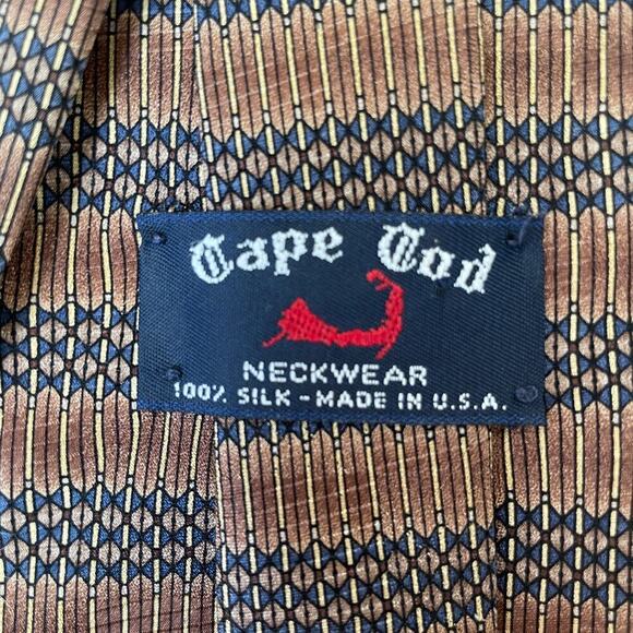 Vintage 80s 90s Cape Cod 100% Silk Tie | Brown & Navy Geometric Striped, USA - Picture 6 of 6